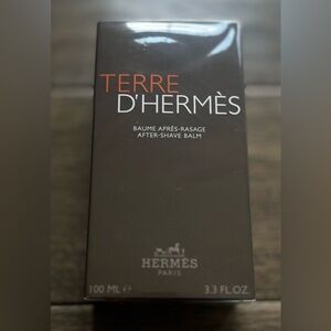 BRAND NEW TERRE
D'HERMÈS
BAUME APRÈS-RASAGE
AFTER-SHAVE BALM